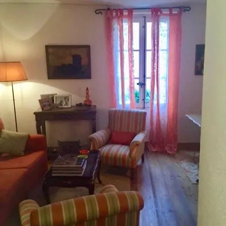 Cozy In St. Tropez Διαμέρισμα *